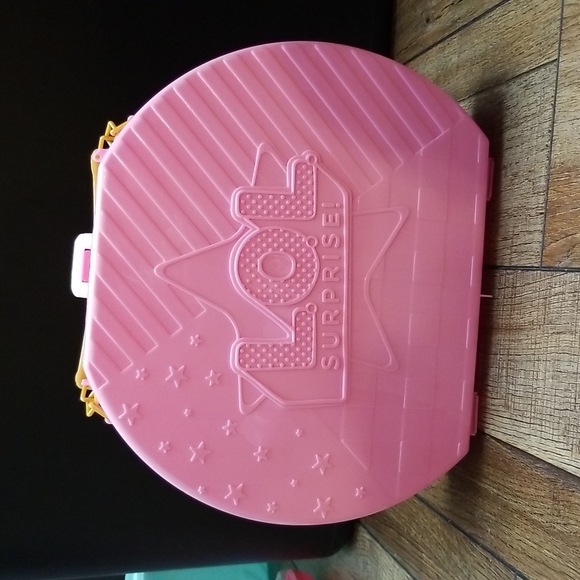 L.O.L. Surprise! Toys Lol Surprise Doll Brand Carrying Container